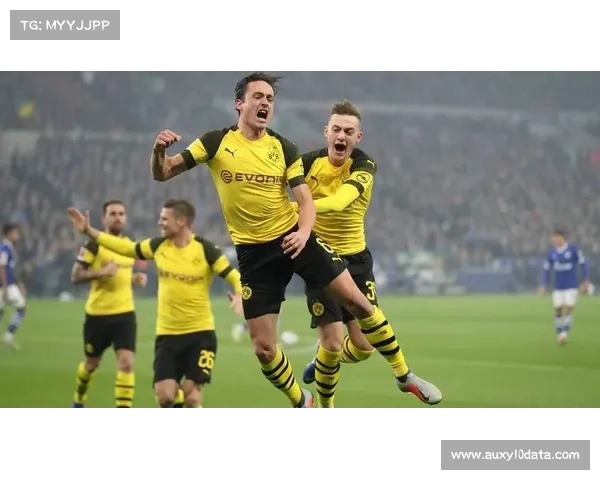 多特蒙德替补凌空抽射制胜 展现青春风暴与无畏激情